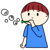 シャボン玉をしている男の子