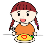 オムライスを食べる女の子