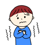 寒くて震える男の子
